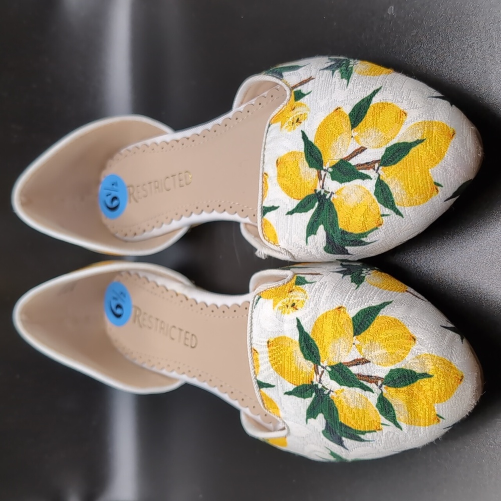 Restricted Lemon D'Orsay Flats